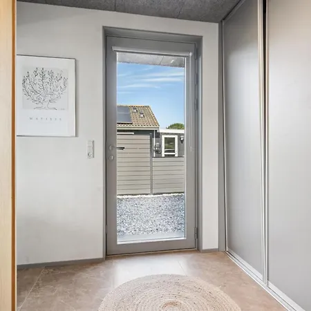 Elvie - 150m From The Sea By Interhome بيت للعطل