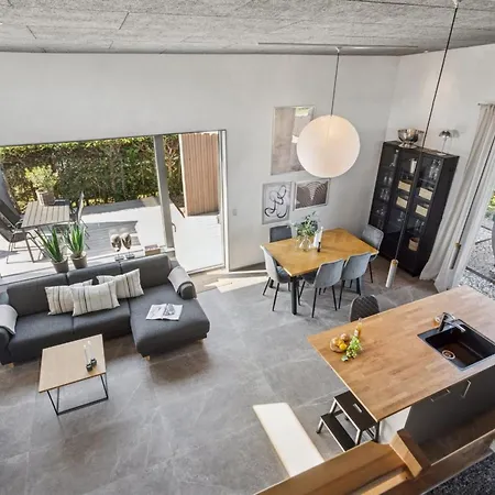 Elvie - 150m From The Sea By Interhome *