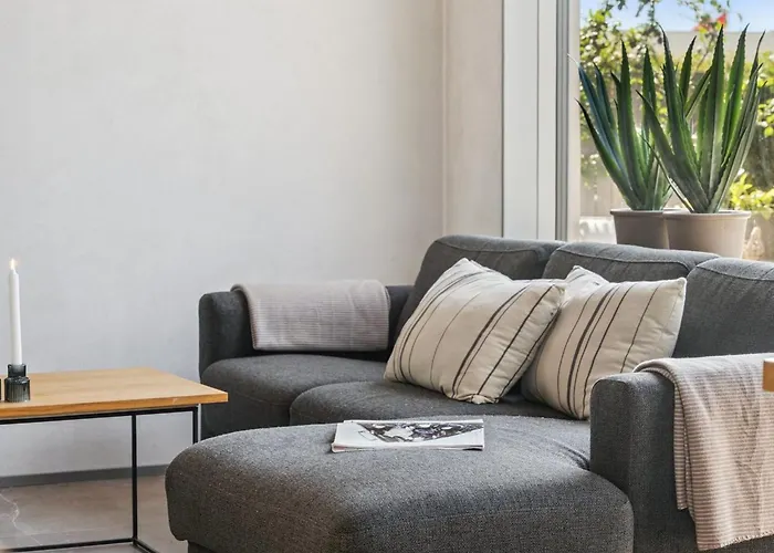 Elvie - 150m From The Sea By Interhome